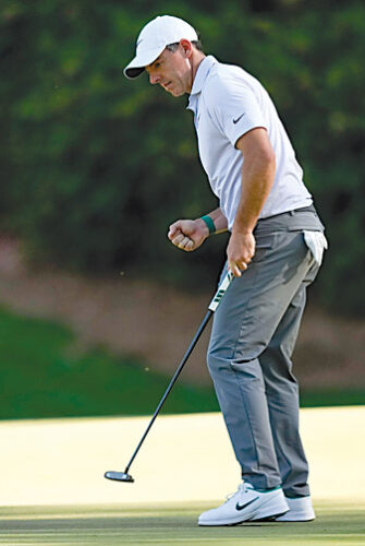 McIlroy builds big lead at the Masters